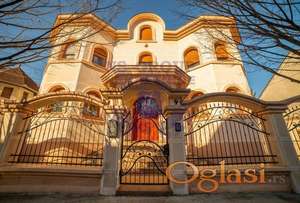 LUX kuća na fenomenalnoj lokaciji