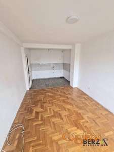 Na prodaju dvosoban stan na Bulevaru oslobođenja – 47m², odlična lokacija!