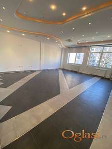 250m2 POSLOVNOG PROSTORA, 4 VELIKE KANCELARIJE, KUHINJA, RECEPCIJA