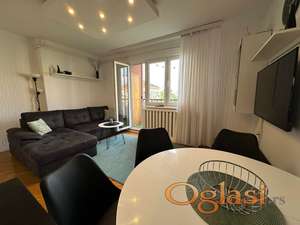 Odličan trosoban duplex na Detelinari