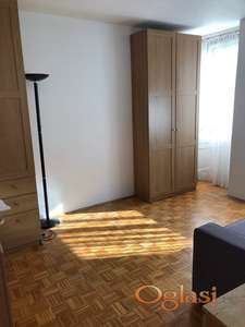 Potpuno namesten,dvoiposoban stan sa terasom.