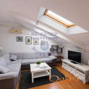 Izdaje se kompletno namešten trosoban stan površine 55 m² na odličnoj lokaciji na Keju.