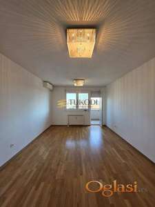 4,0 stan od 90m2 sa garažnim mestom