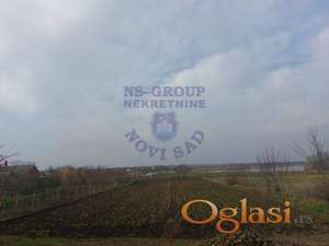 Na prodaju građevinski plac površine 1.147 m² u Čurugu