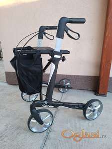 Kvalitetna karbonska hodalica sa torbom