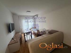 Izdaje se lepo uređena garsonjera na Novom naselju, površine 30 m²