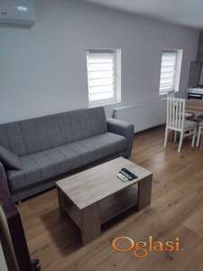 Izdaje se 1,5 stan na Klisi