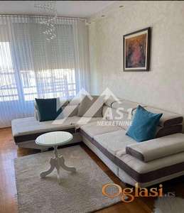 IZDAJE SE CETVOROSOBNI PENTHOUSE NA TELEPU ID#7749