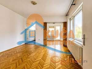 Izdaje se nenamešten stan u kući u Duvaništu, površine 79m2