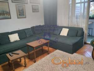 Strukturno odličan stan od 66m2