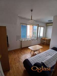 Izdaje se jedniposoban u centru, 32m2