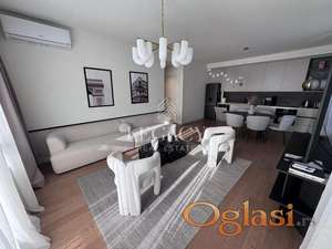 Quartet 1, moderan, useljiv, parking ID#1204