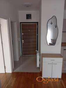 Nov.Kompletno opremljen.