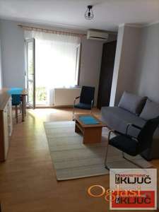 Jednosoban stan na Grbavici, Novi Sad, 30 m², 2. sprat