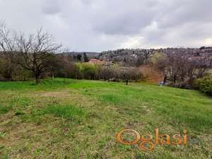 Odličan građevinski plac 1003m2, front 40m - Novi Ledinci