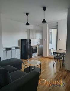  MODERNO OPREMLJEN DVOIPOSOBAN PET FRIENDLY STAN NA DETELINARI