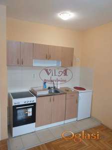 Novi Sad, lepa garsonjera sa parkingom kod Lidl-a