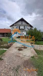Lepa,kvalitetna  spratna  kuća  u  Belotincu, 230 m2, plac  7800 m2