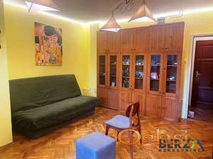 KOMPLETNO NAMEŠTEN DVOSOBAN STAN U CENTRU