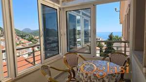 Petrovac – prodaje se dvosoban stan. Pogled na more