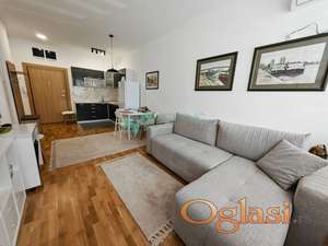 Telep, 42m2. Nov dvosoban stan sa nameštajem! 