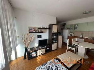 542284-Četvorosoban-82m2-Petrovaradin