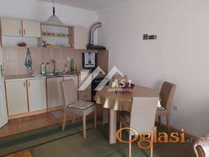 Izdajem prelep jednoiposoban stan na Novoj Detelinari !!! ID#3844