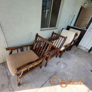 Zaprežno vozilo 2 police sa 4 starinske fotelje