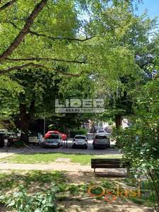 Retko! Epicentar sa parking mestom! ID#82434