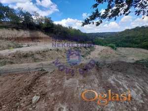 Prodaje se plac na Banstolu 2298m2