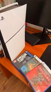 Prodajem Playstation 5 + 10+ igrica za 630€