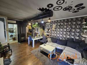 Kuća na Salajci sa pomoćnim objektima - moguća kompenzacija za stanove