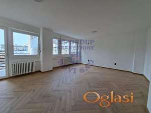 Komplet renoviran trosoban stan kod Socijalnog