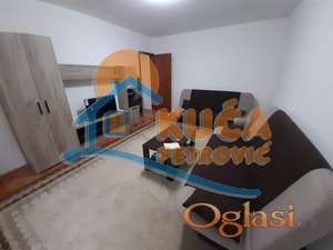 Izdaje se stan u blizini Trošarinske pijace, 54m2, CG, prizemlje