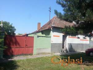 Izdajem kucu sa placem od 600m2