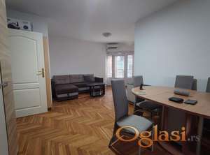 Dvosoban stan, izdavanje, centar, Jevrejska, Novi Sad