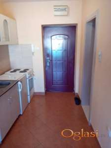 Garsonjera kod pozorišta