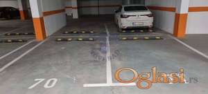 Garažno mesto 14m2 Cara Dušana