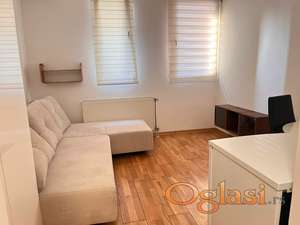 GARSONJERA - CENTAR 270 EURA