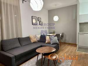 Luxuzan dvosoban stan u centru grada!