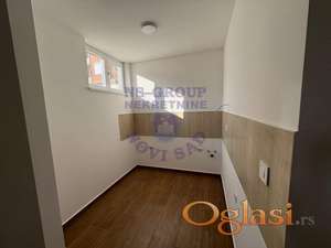 Useljiv nov suterenski stan na dobroj  lokaciji