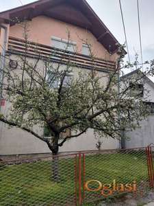 U ponudi stan u Bresnici  od 98 m2 sa dvorištem