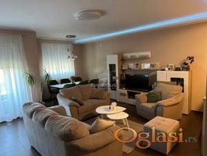 Porodičan stan - 3 spavaće sobe sa garažom – centar Stare Pazove ID#9399