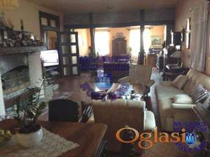 Prelepa rustična kuća na Telepu