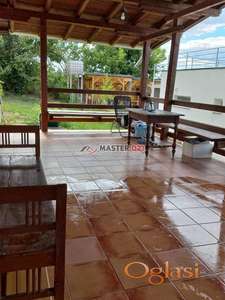 TROSOBNA KUĆA U RAKOVCU, SALAKSIJE, MOŽE NA KREDIT