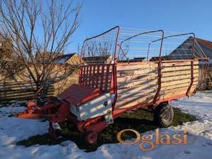 SIP Pionir 20 - Samoutovarna prikolica za seno