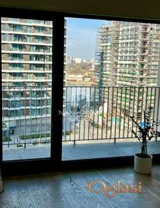 BW - lux 4.0 stan na prodaju  a može i zamena ID#1820