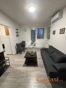 Izdajem fenomenalnu potpuno renoviranu garsonjeru na Novoj Detelinari !!! ID#6569