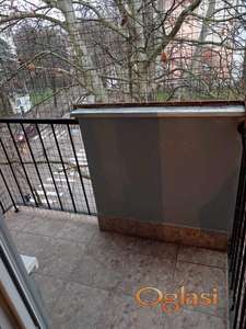 Izdajem stan ul. Prvomajski bulevar br.14