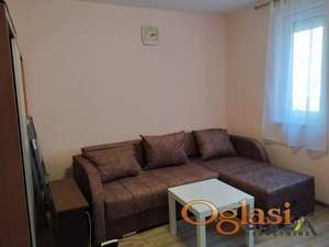  ODLIČNA GARSONJERA NA NOVOM NASELJU